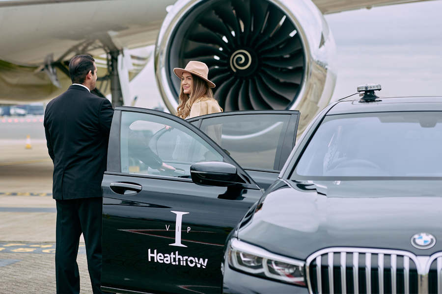 Heathrow airport taxi pickup and drop off private transfer service London UK