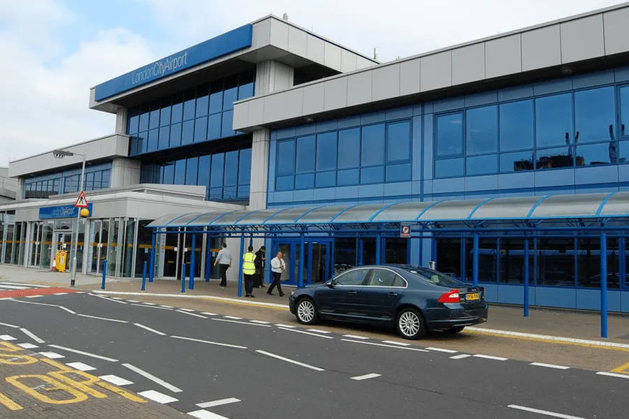 London City Airport taxi service with professional meet and greet on arrival